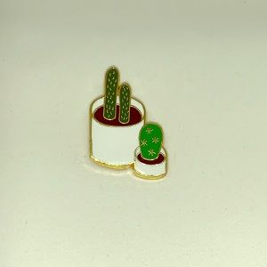 Cactuses pin